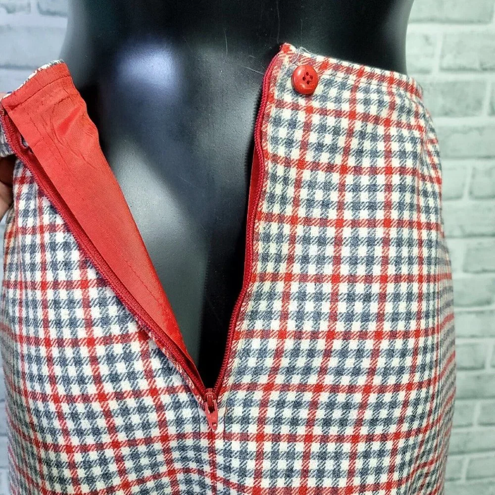 Vintage 70s Pendleton Womens S Red Ivory Blue Plaid‎ Wool Aline Straight Skirt